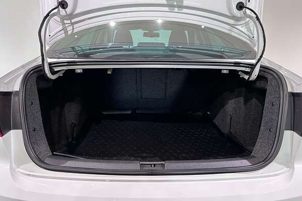 2015 Volkswagen Jetta 155TSI Highline Sport 1B