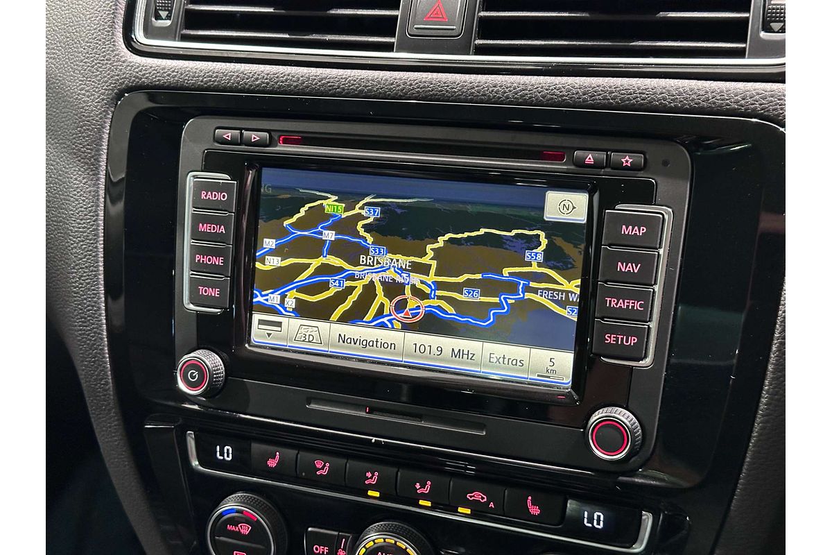 2015 Volkswagen Jetta 155TSI Highline Sport 1B