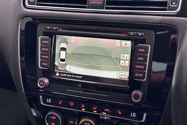 2015 Volkswagen Jetta 155TSI Highline Sport 1B