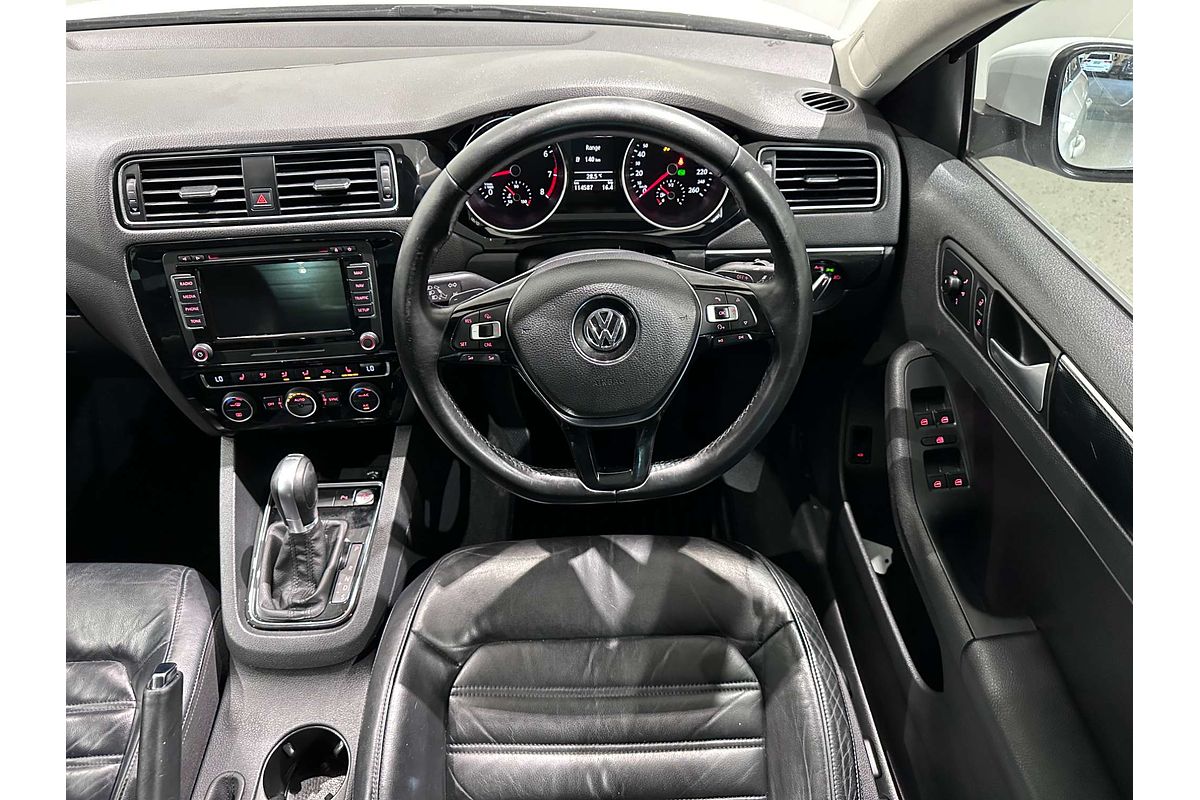 2015 Volkswagen Jetta 155TSI Highline Sport 1B