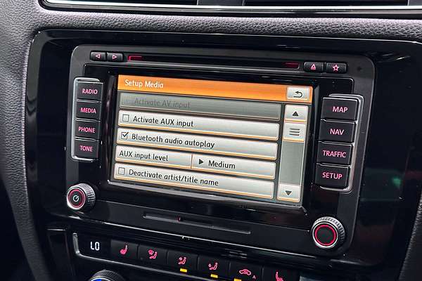 2015 Volkswagen Jetta 155TSI Highline Sport 1B