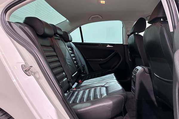 2015 Volkswagen Jetta 155TSI Highline Sport 1B