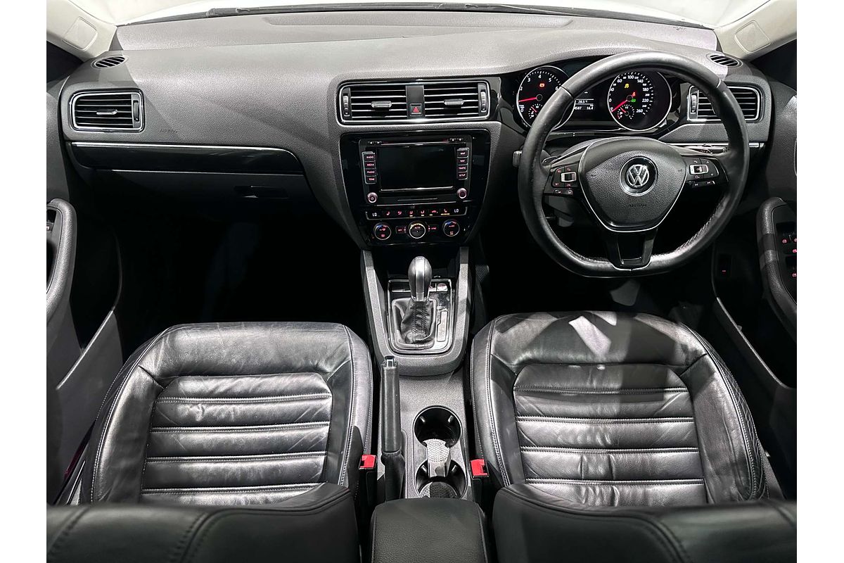 2015 Volkswagen Jetta 155TSI Highline Sport 1B