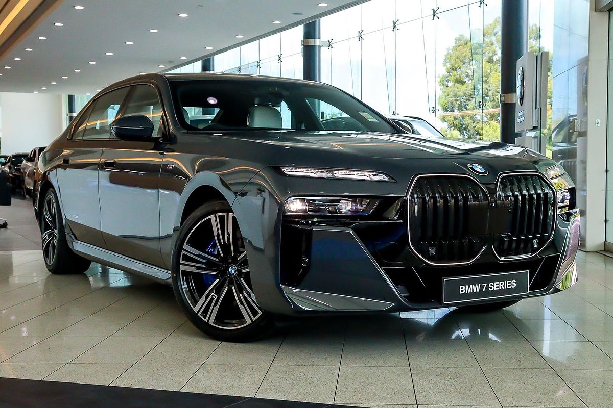 2024 BMW 7 Series 740i M Sport G70