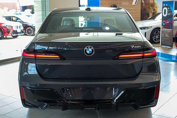 2024 BMW 7 Series 740i M Sport G70