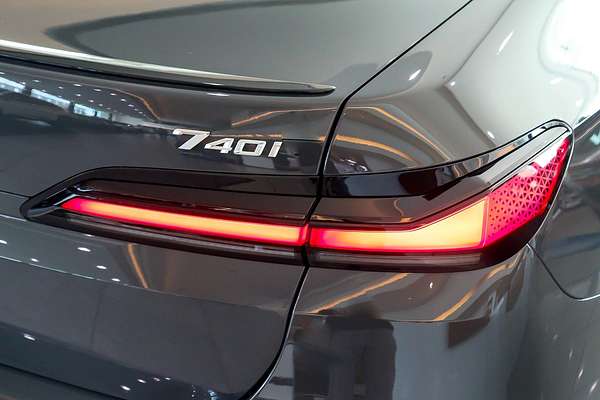 2024 BMW 7 Series 740i M Sport G70