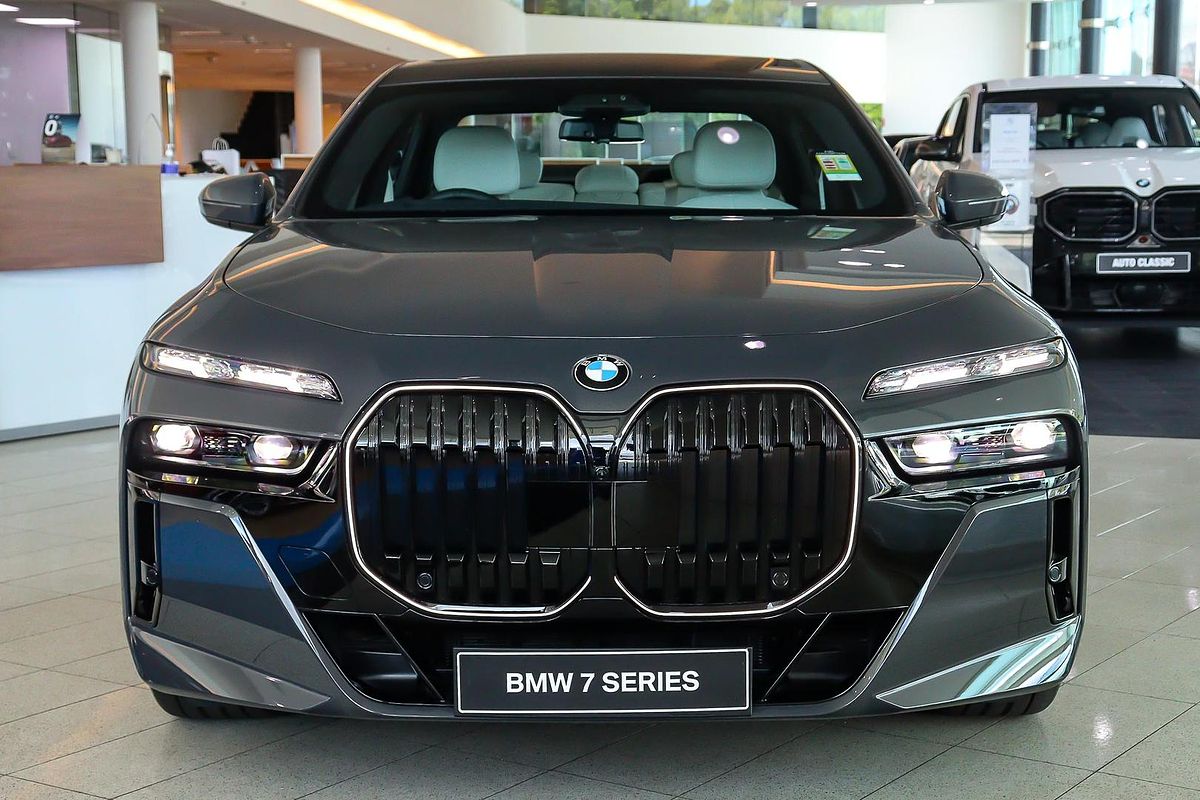 2024 BMW 7 Series 740i M Sport G70