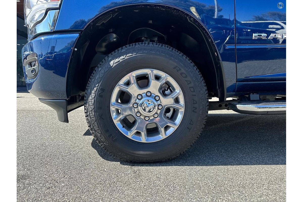 2024 RAM 2500 Laramie Rambox DJ 4X4