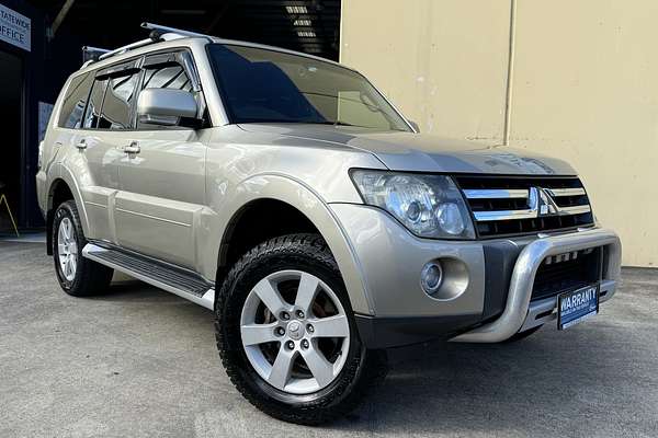 2007 Mitsubishi Pajero VR-X LWB (4x4) NS