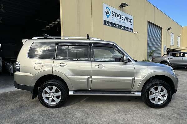 2007 Mitsubishi Pajero VR-X LWB (4x4) NS