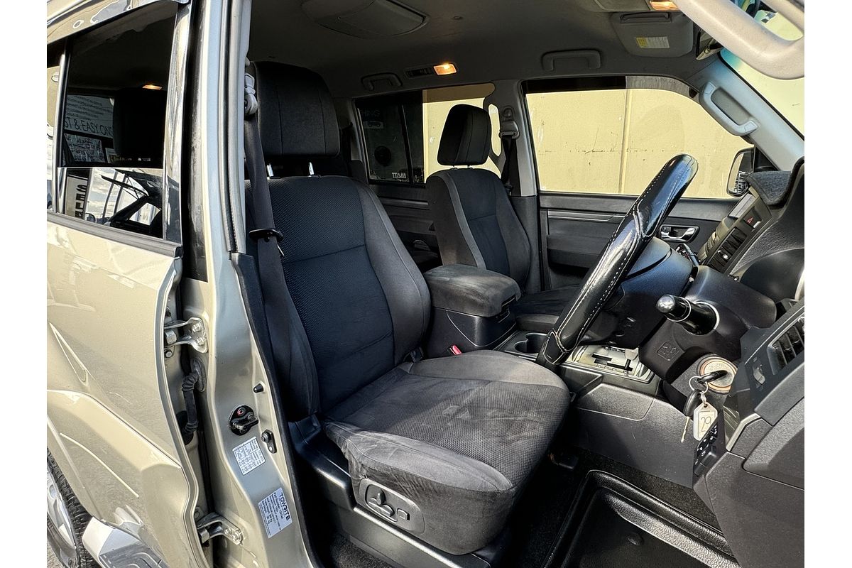 2007 Mitsubishi Pajero VR-X LWB (4x4) NS