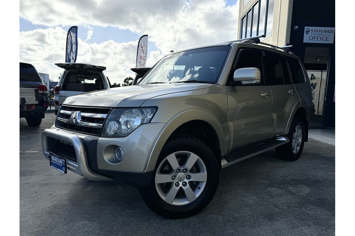 2007 Mitsubishi Pajero VR-X LWB (4x4) NS