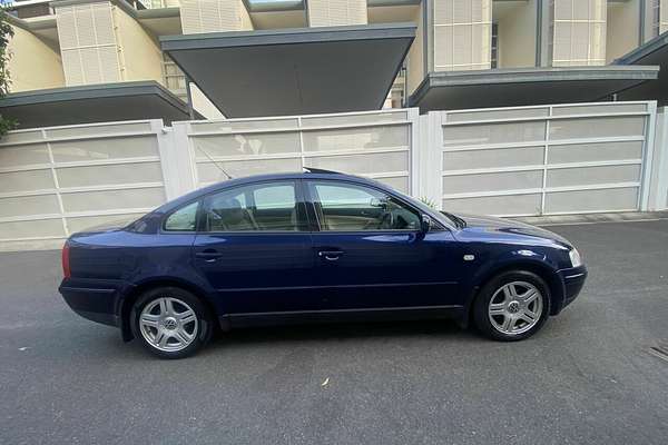2000 Volkswagen Passat