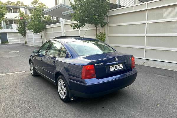 2000 Volkswagen Passat