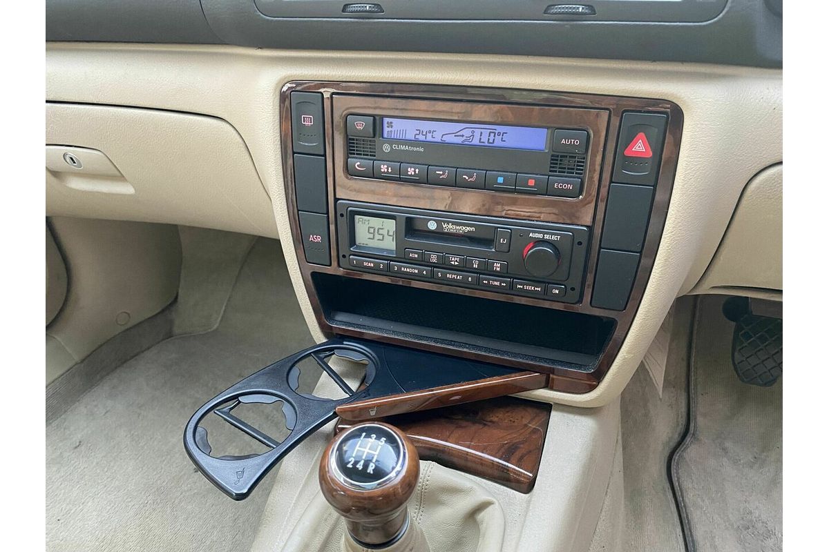 2000 Volkswagen Passat