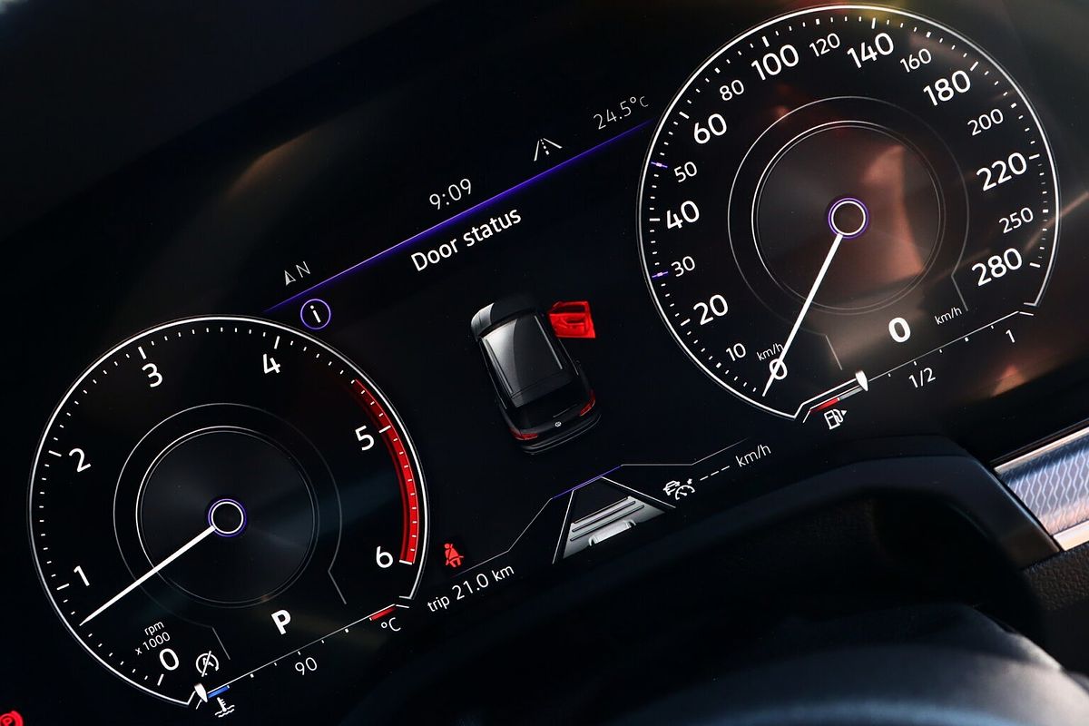 2021 Volkswagen Touareg 210TDI R-Line CR