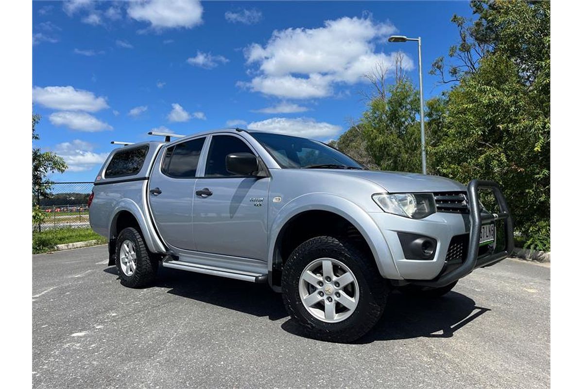 2012 Mitsubishi Triton GLX MN 4X4