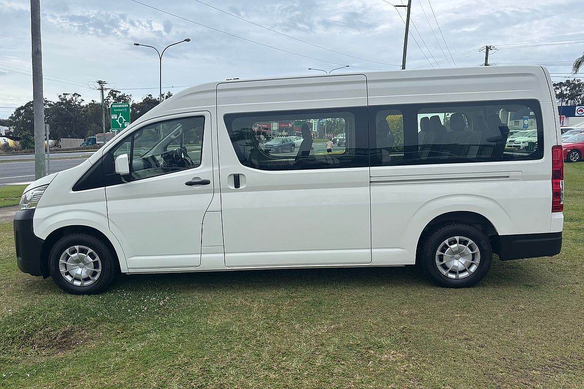 2020 Toyota Hiace Commuter GDH322R