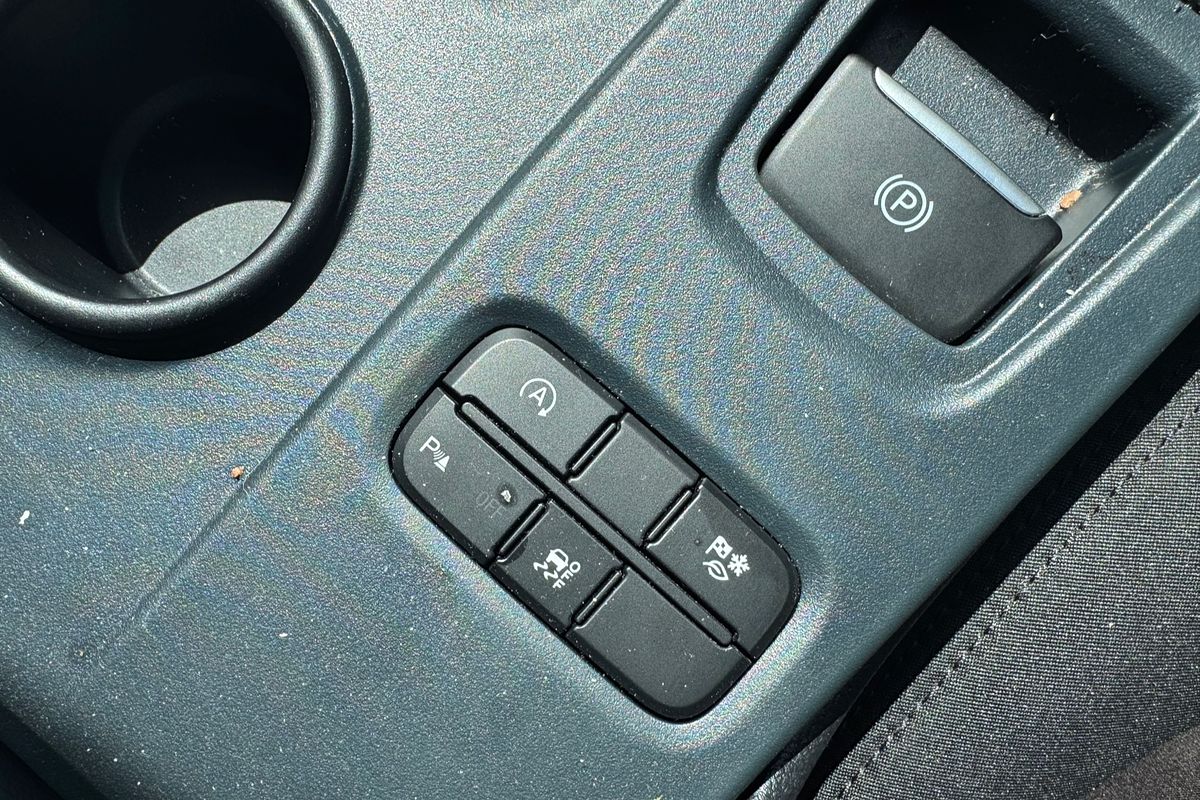 2024 Ford Everest Ambiente