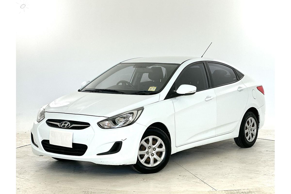 2014 Hyundai Accent Active RB2