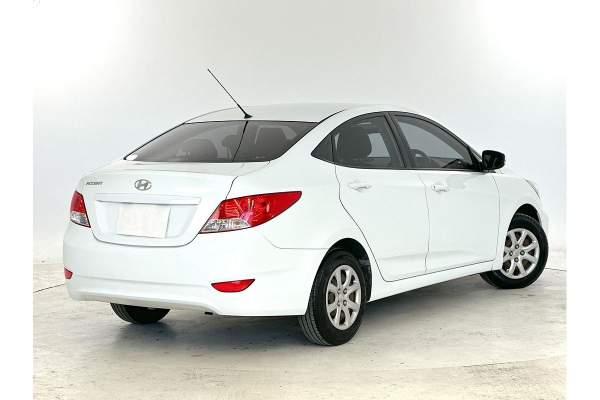 2014 Hyundai Accent Active RB2