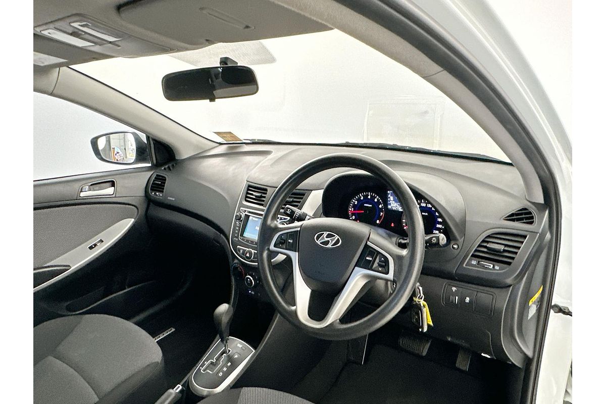 2014 Hyundai Accent Active RB2