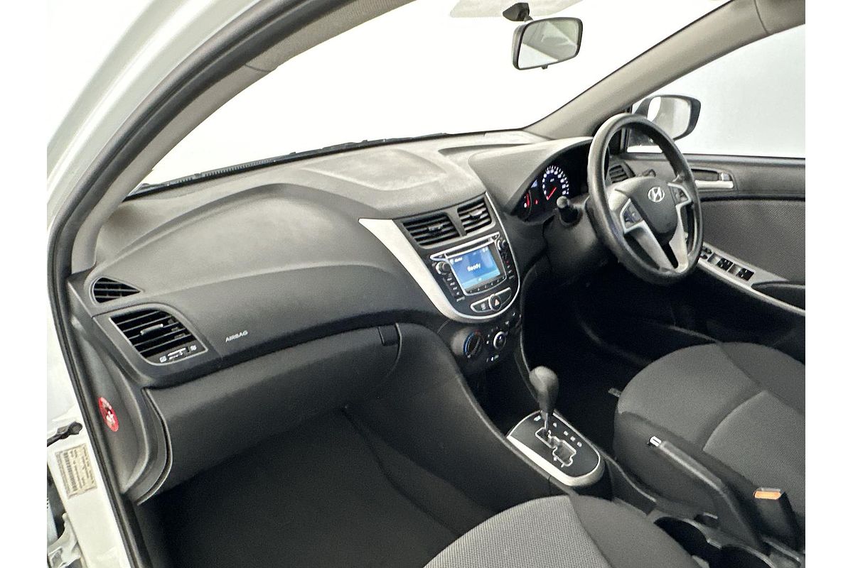 2014 Hyundai Accent Active RB2