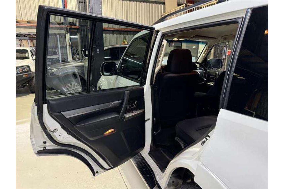 2018 Mitsubishi Pajero GLX NX