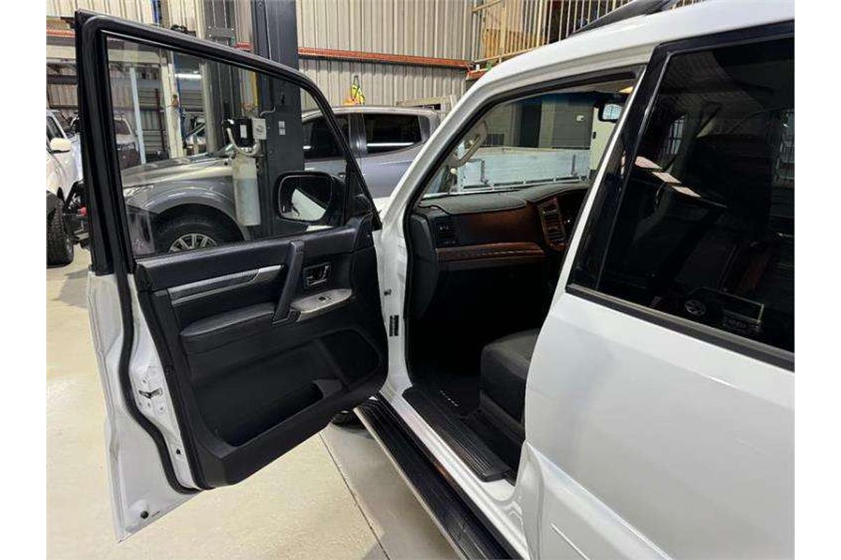 2018 Mitsubishi Pajero GLX NX