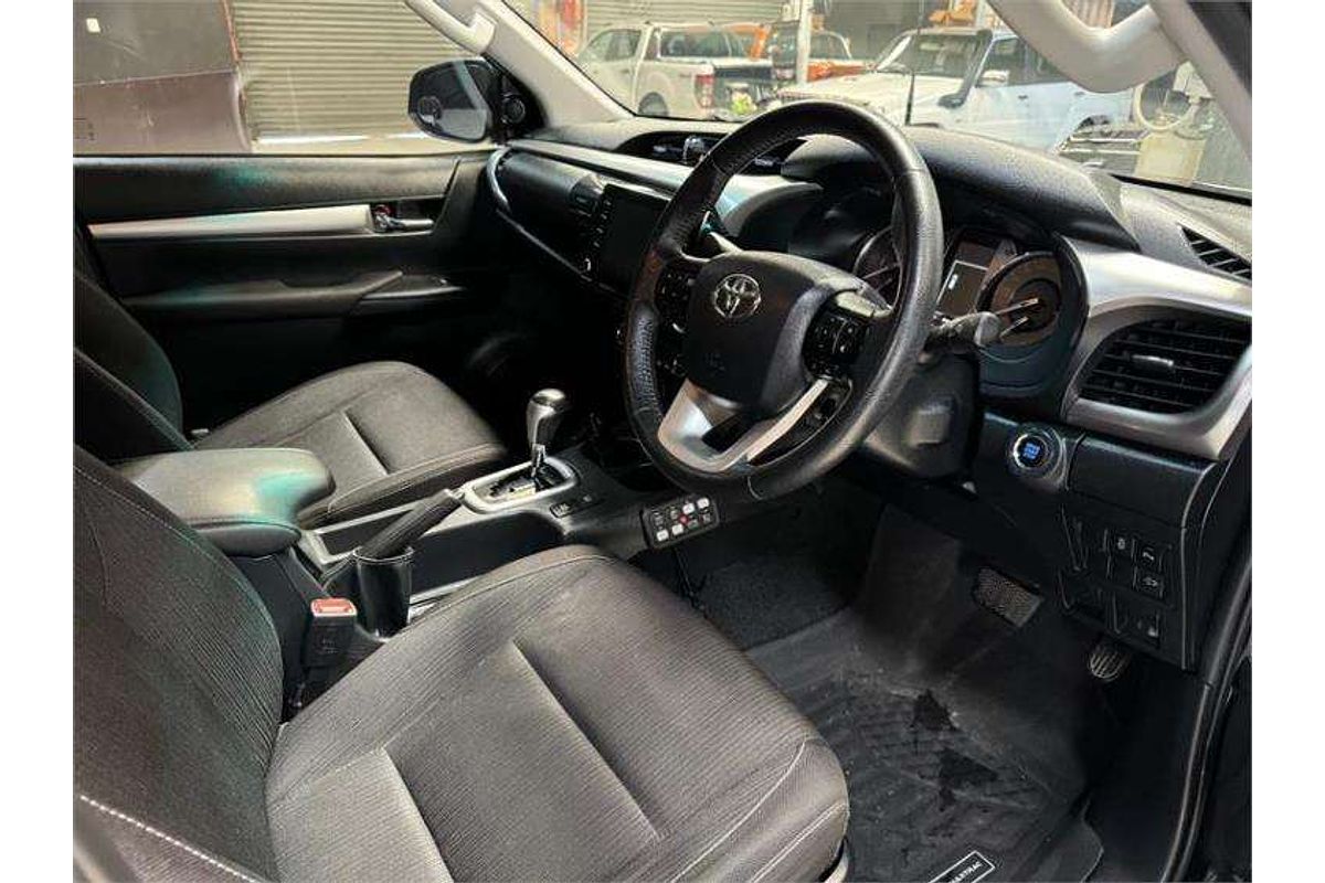 2020 Toyota Hilux SR5 GUN126R 4X4