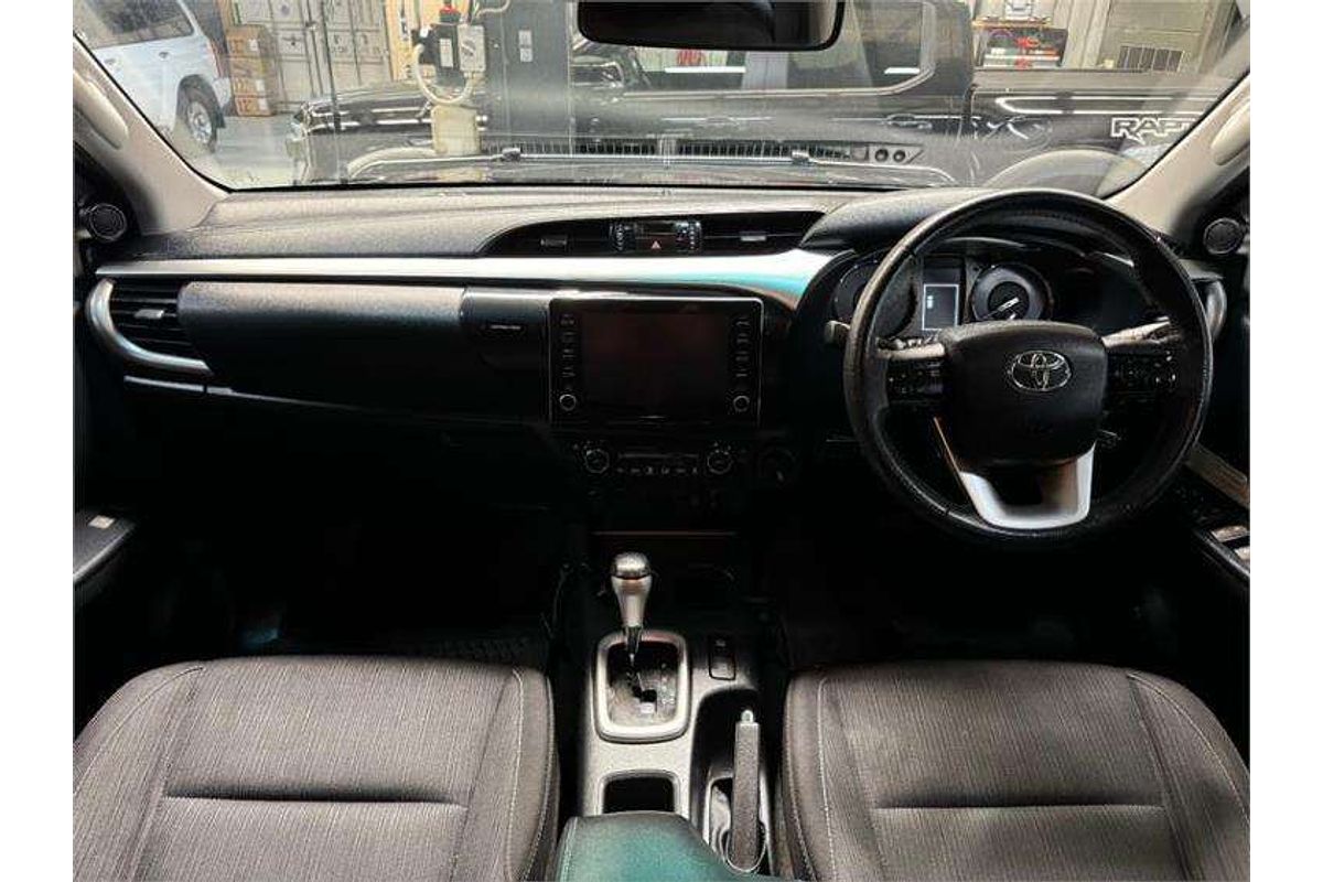2020 Toyota Hilux SR5 GUN126R 4X4