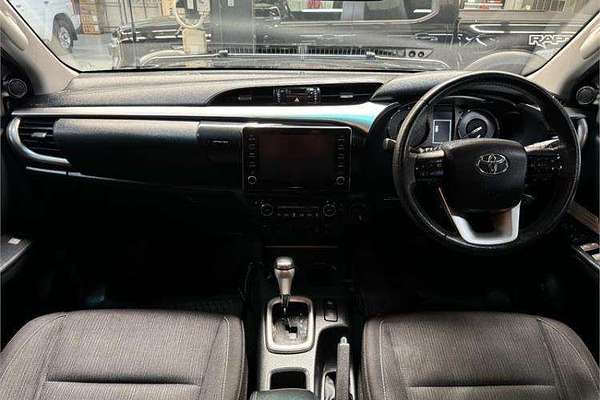 2020 Toyota Hilux SR5 GUN126R 4X4