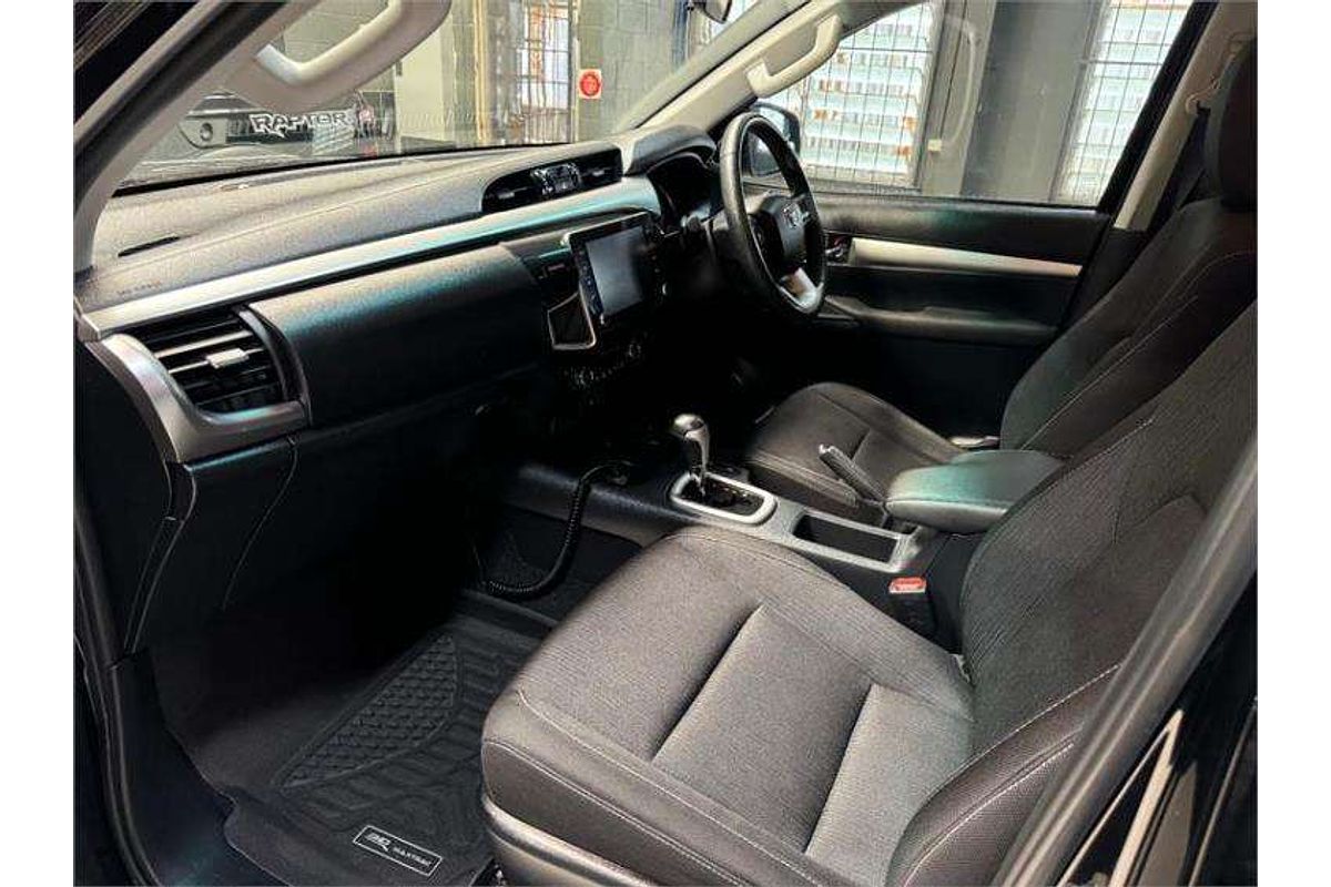 2020 Toyota Hilux SR5 GUN126R 4X4