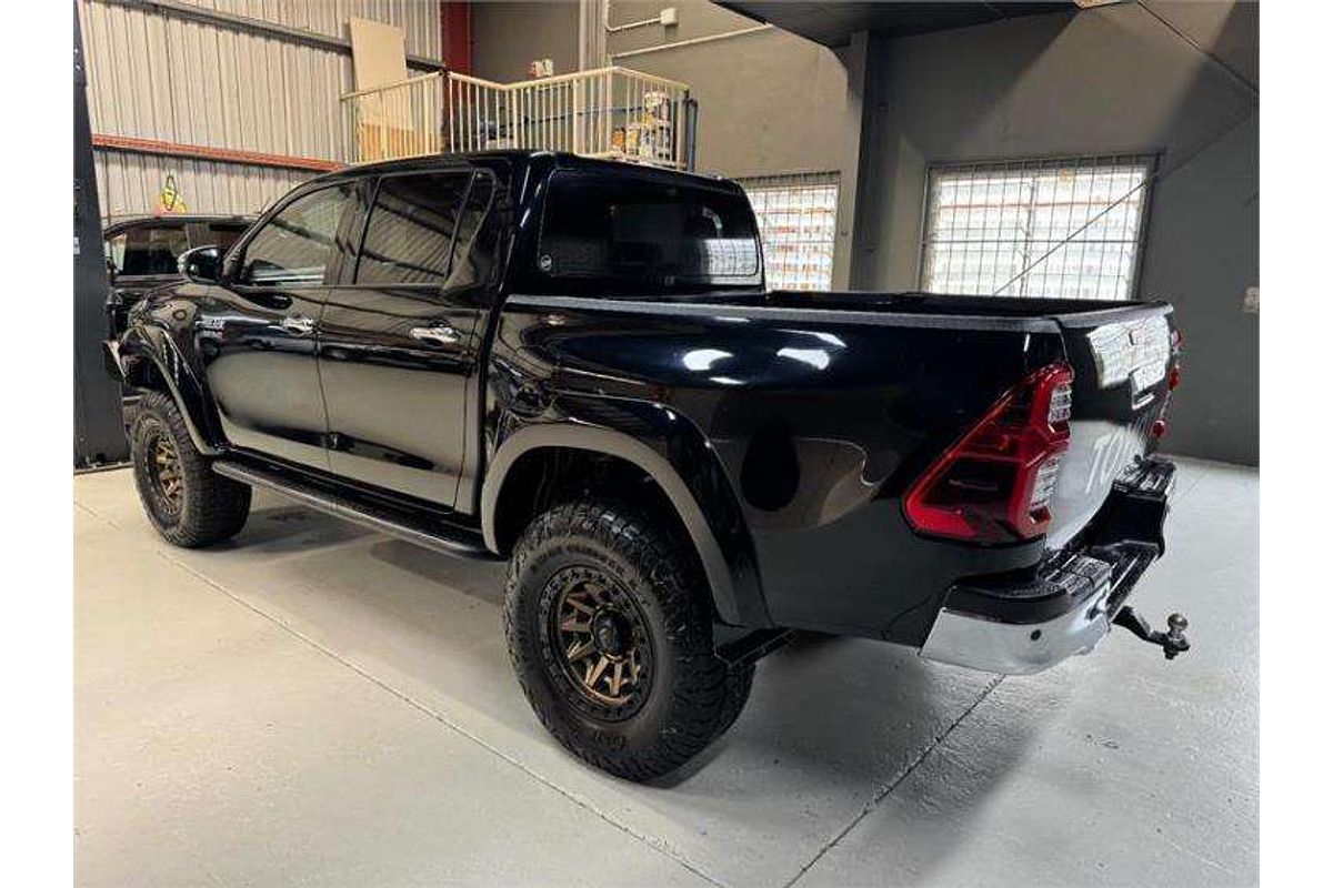 2020 Toyota Hilux SR5 GUN126R 4X4