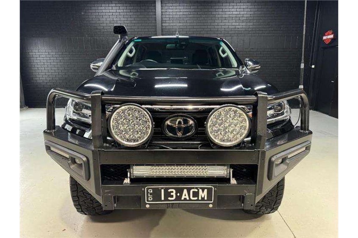 2020 Toyota Hilux SR5 GUN126R 4X4