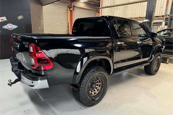 2020 Toyota Hilux SR5 GUN126R 4X4