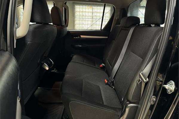 2020 Toyota Hilux SR5 GUN126R 4X4
