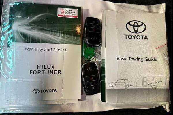 2020 Toyota Hilux SR5 GUN126R 4X4