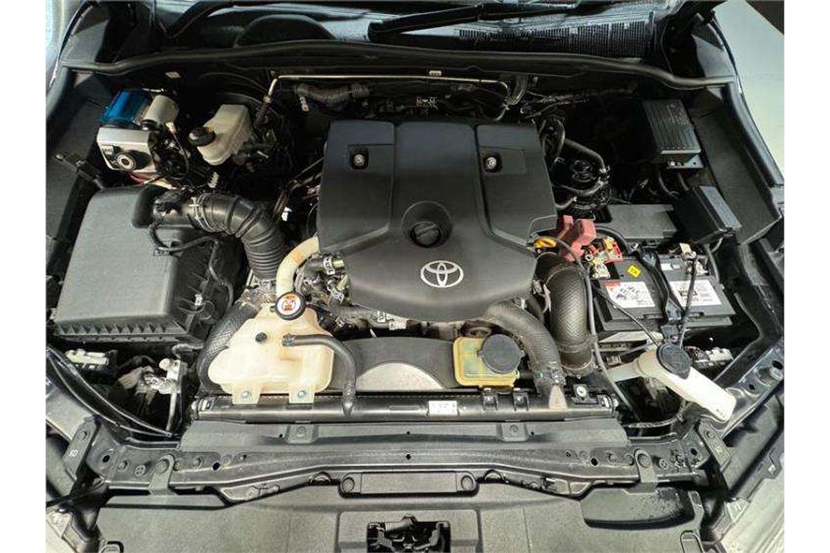 2020 Toyota Hilux SR5 GUN126R 4X4