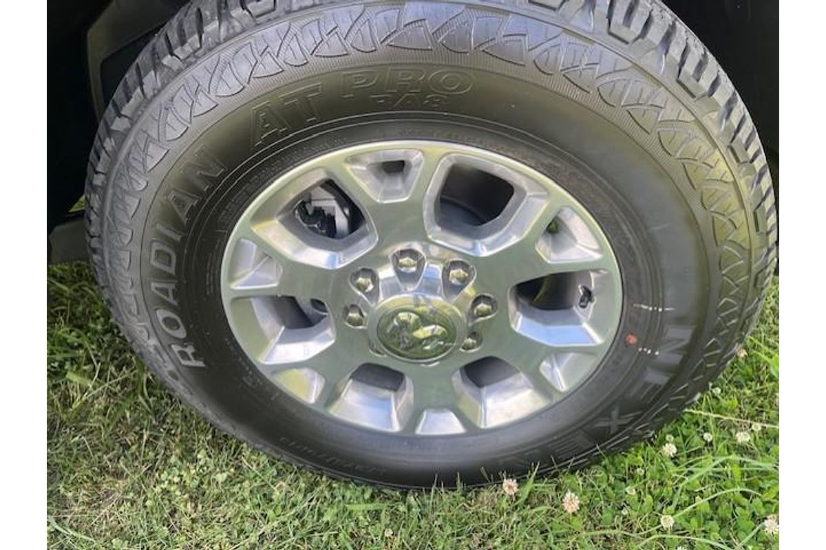2024 RAM 2500 Laramie Rambox DJ 4X4