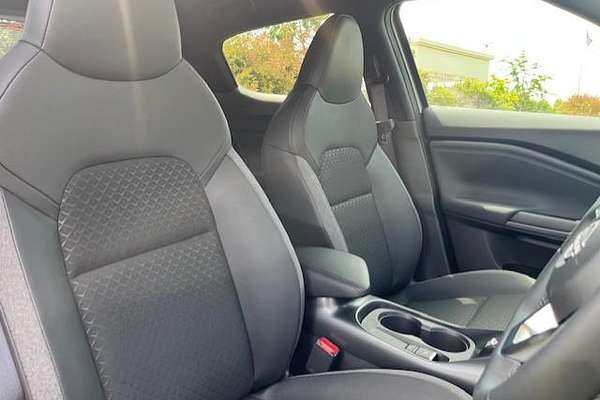 2024 Nissan JUKE ST-L F16