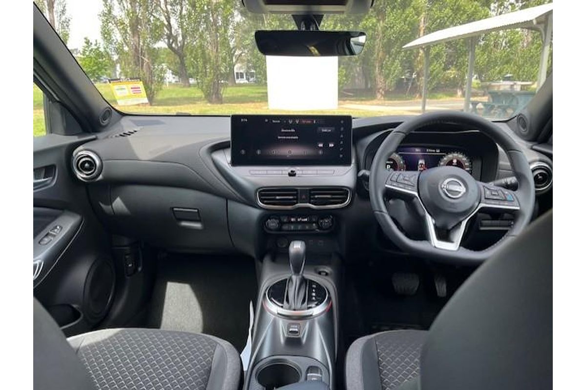 2024 Nissan JUKE ST-L F16