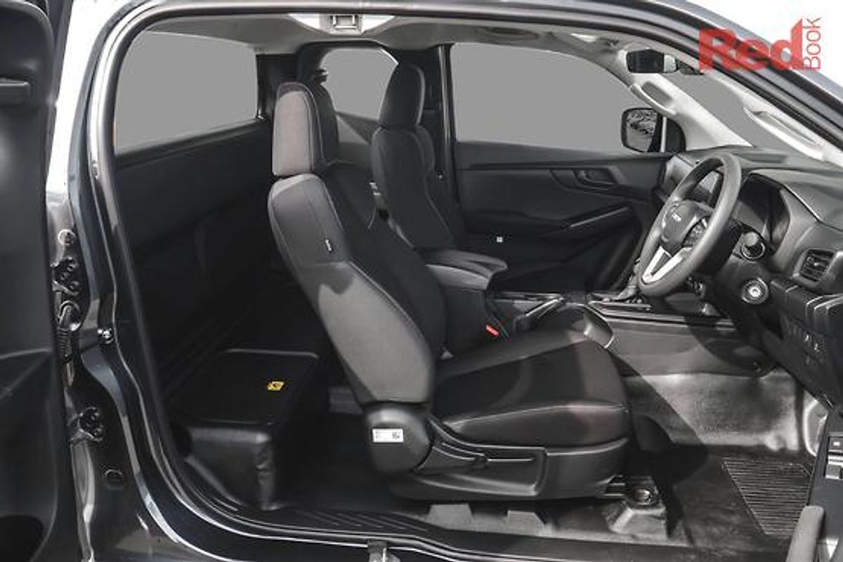 2024 Isuzu D-MAX SX 4X4