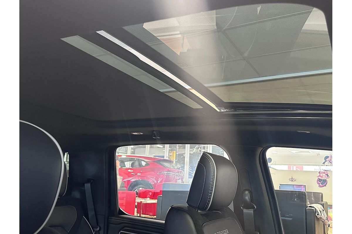 2024 RAM 1500 Laramie Sport RamBox DT 4X4 SWB