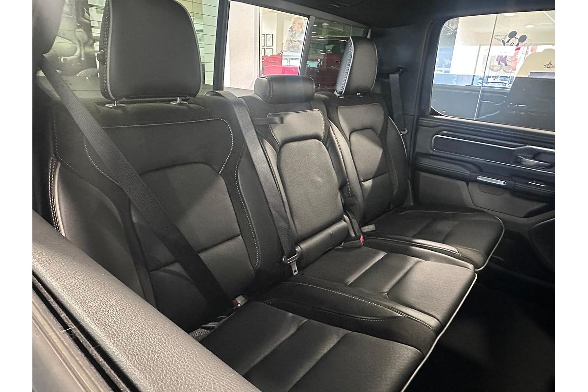 2024 RAM 1500 Laramie Sport RamBox DT 4X4 SWB