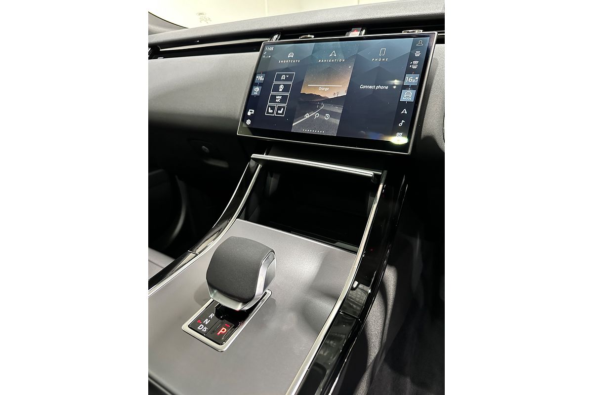 2024 Land Rover Range Rover Velar P250 Dynamic SE L560