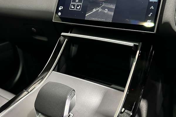 2024 Land Rover Range Rover Velar P250 Dynamic SE L560