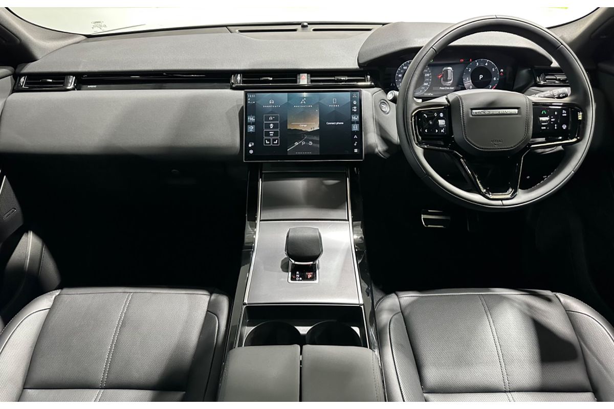 2024 Land Rover Range Rover Velar P250 Dynamic SE L560