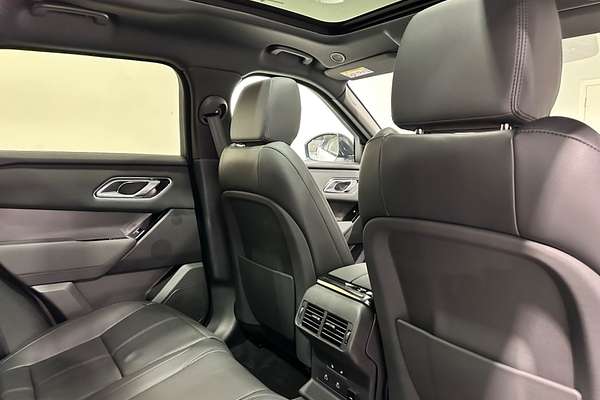 2024 Land Rover Range Rover Velar P250 Dynamic SE L560