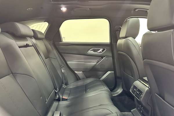 2024 Land Rover Range Rover Velar P250 Dynamic SE L560